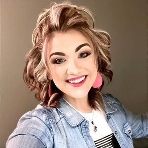 Meet your Posher, Dawn